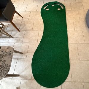 Green Putting Mat